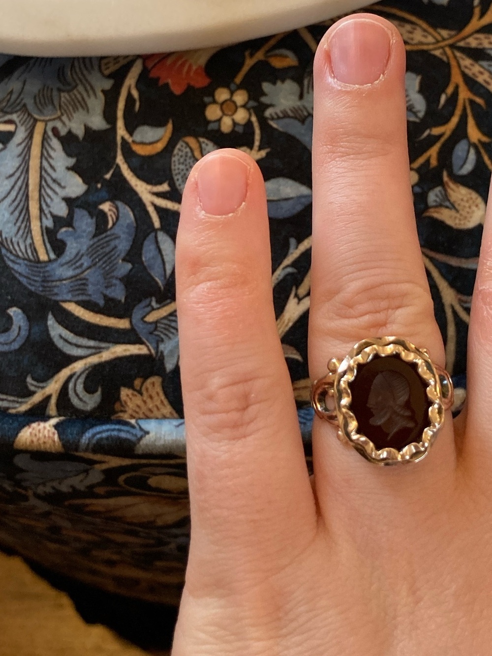 Antique Victorian? Carved Carnelian Intaglio Engraved Gold Ring - Picture 13 of 17